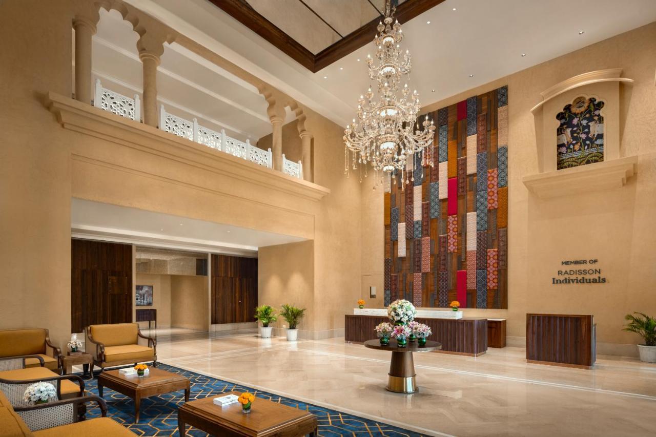 Uday Palace Navsari, A Member Of Radisson Individuals Buitenkant foto